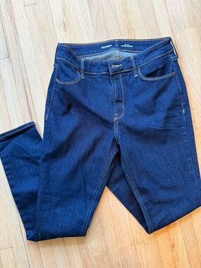 Old Navy Women’s Dark Blue High Rise, Super Skinny Jeans Petite